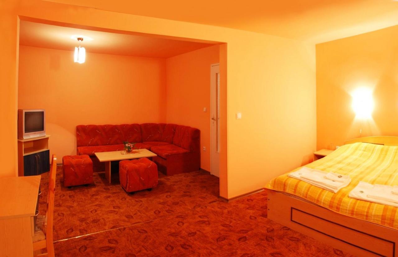 Tourist Center Momina Krepost Hotel Veliko Tarnovo Buitenkant foto